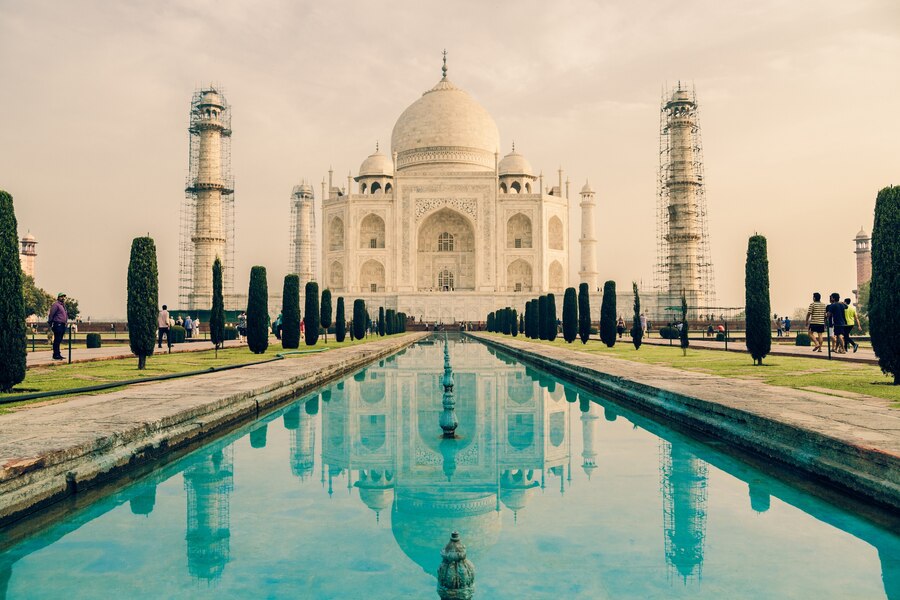 7 famous Monuments in India