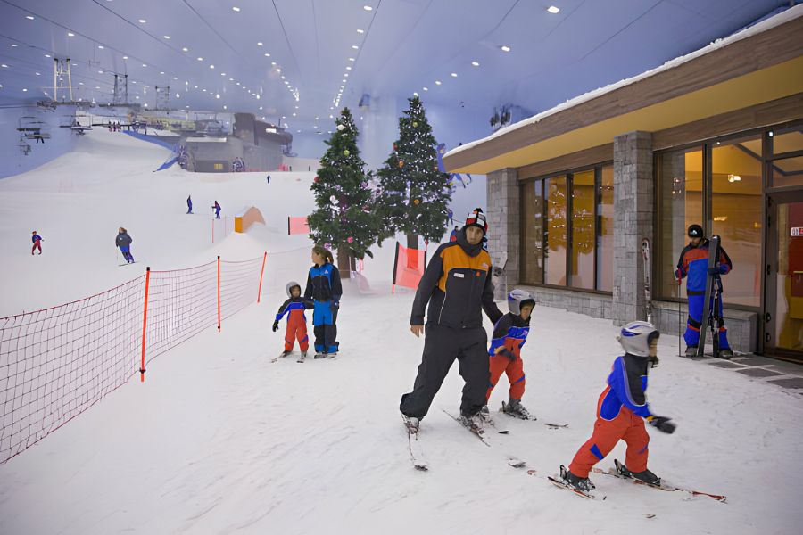 Ski Dubai Attractions