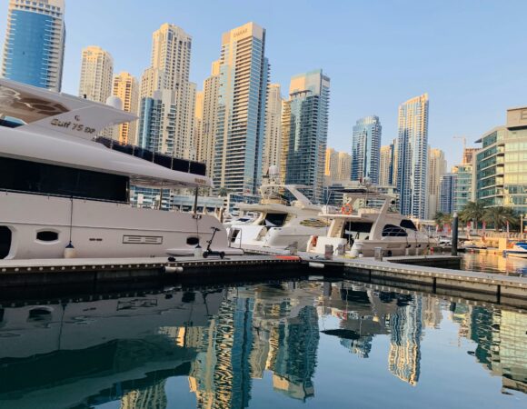 Yacht Dinner Cruise Dubai Must-See Landmarks and Photo Spots
